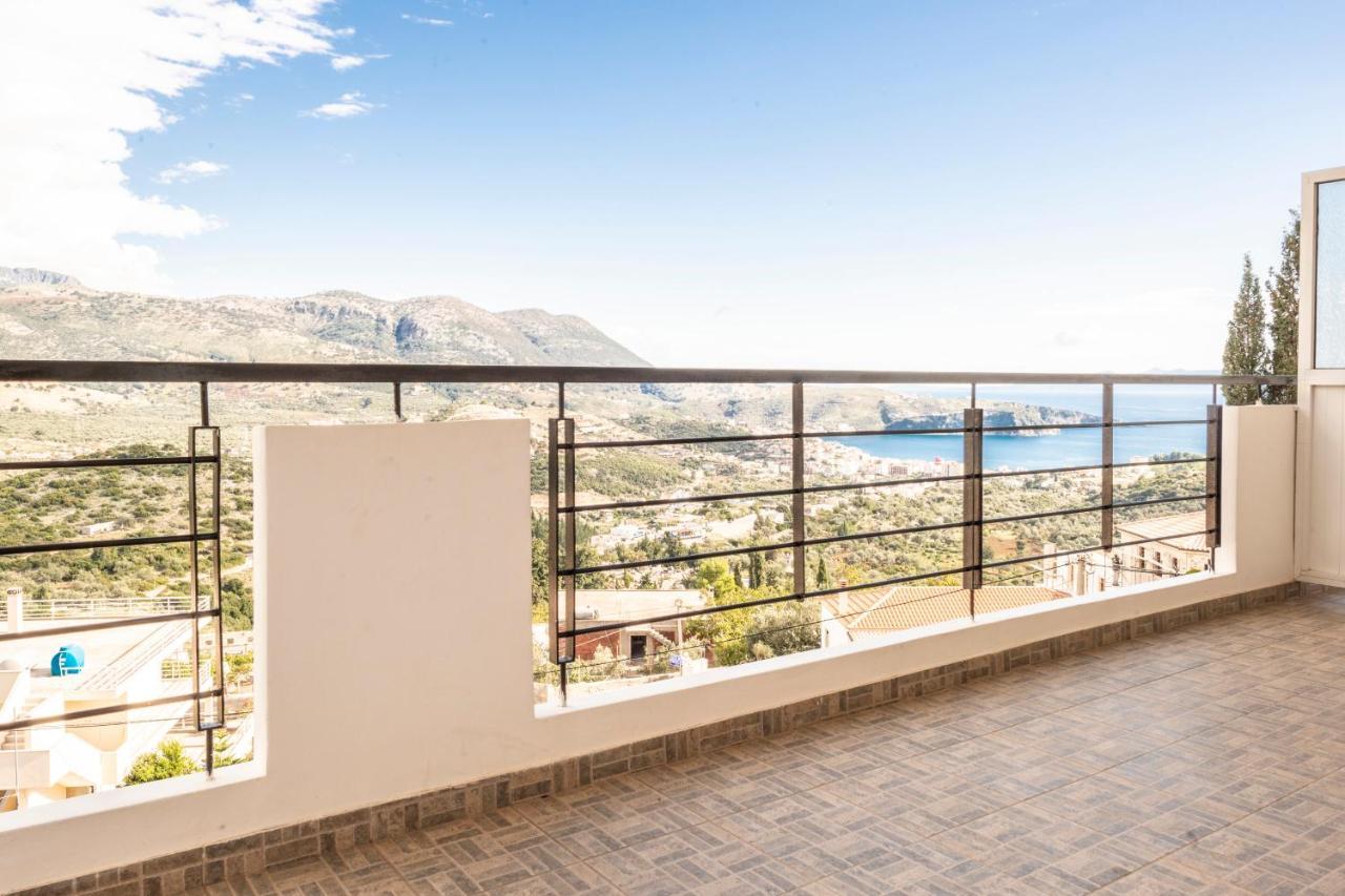 Apartments Aneta'S House Himare Bagian luar foto