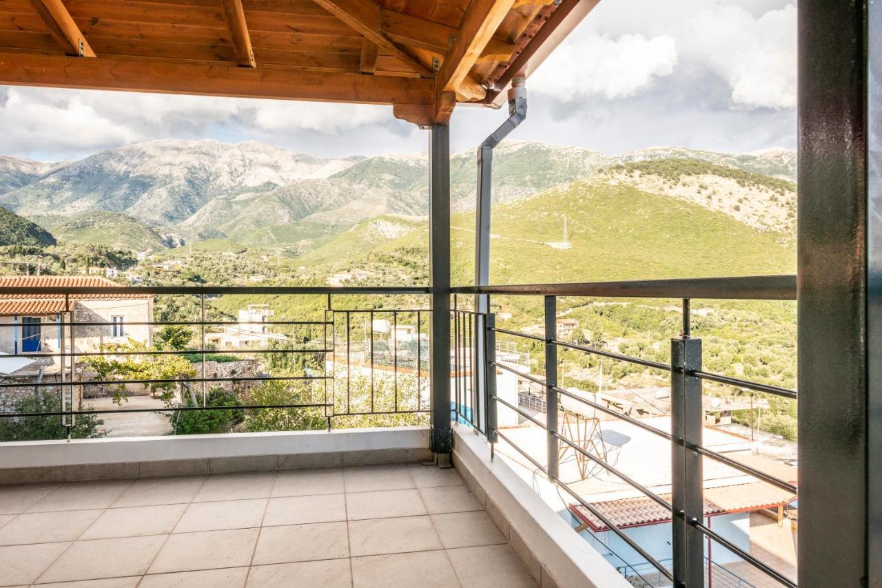 Apartments Aneta'S House Himare Bagian luar foto