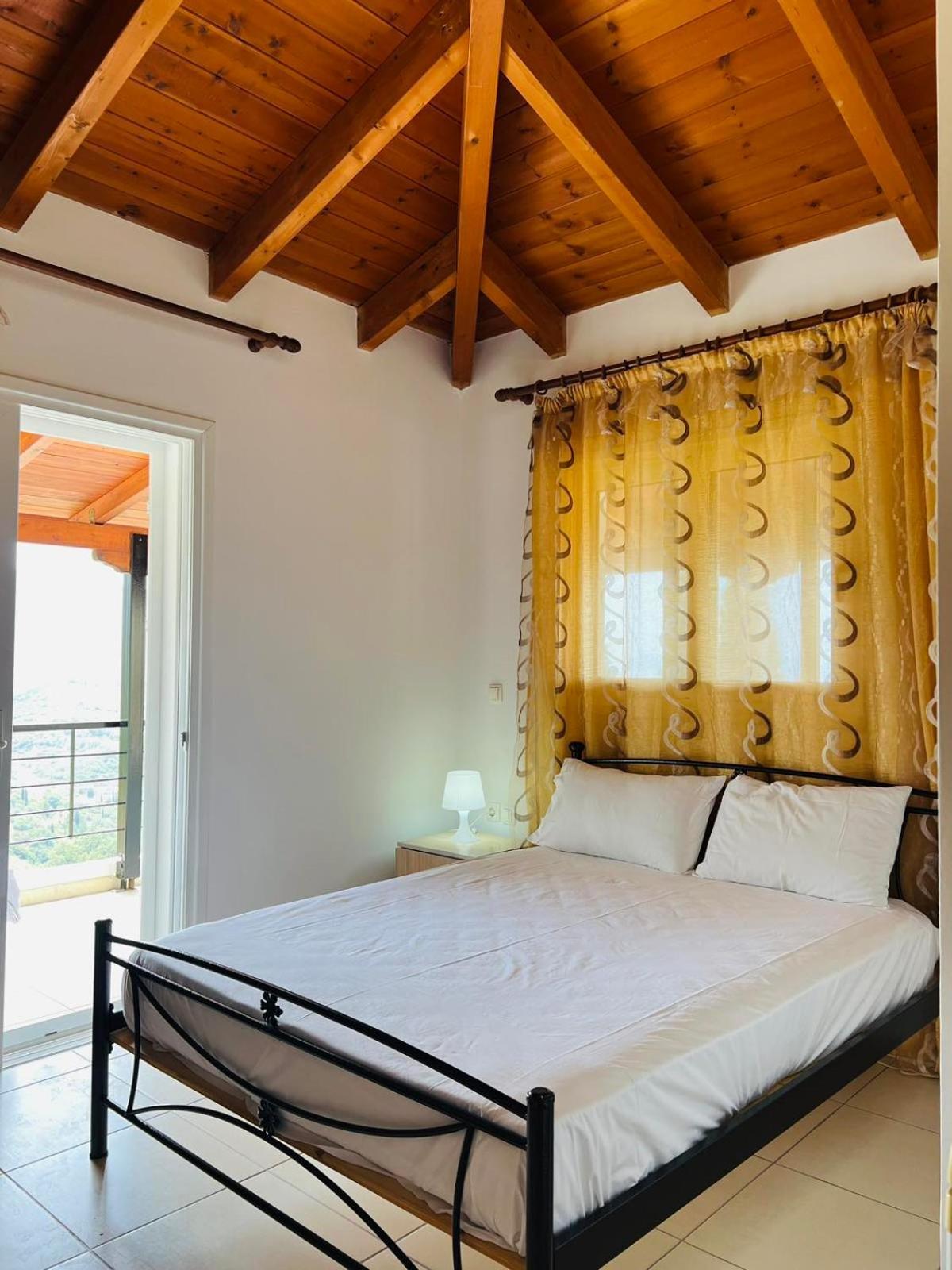 Apartments Aneta'S House Himare Bagian luar foto