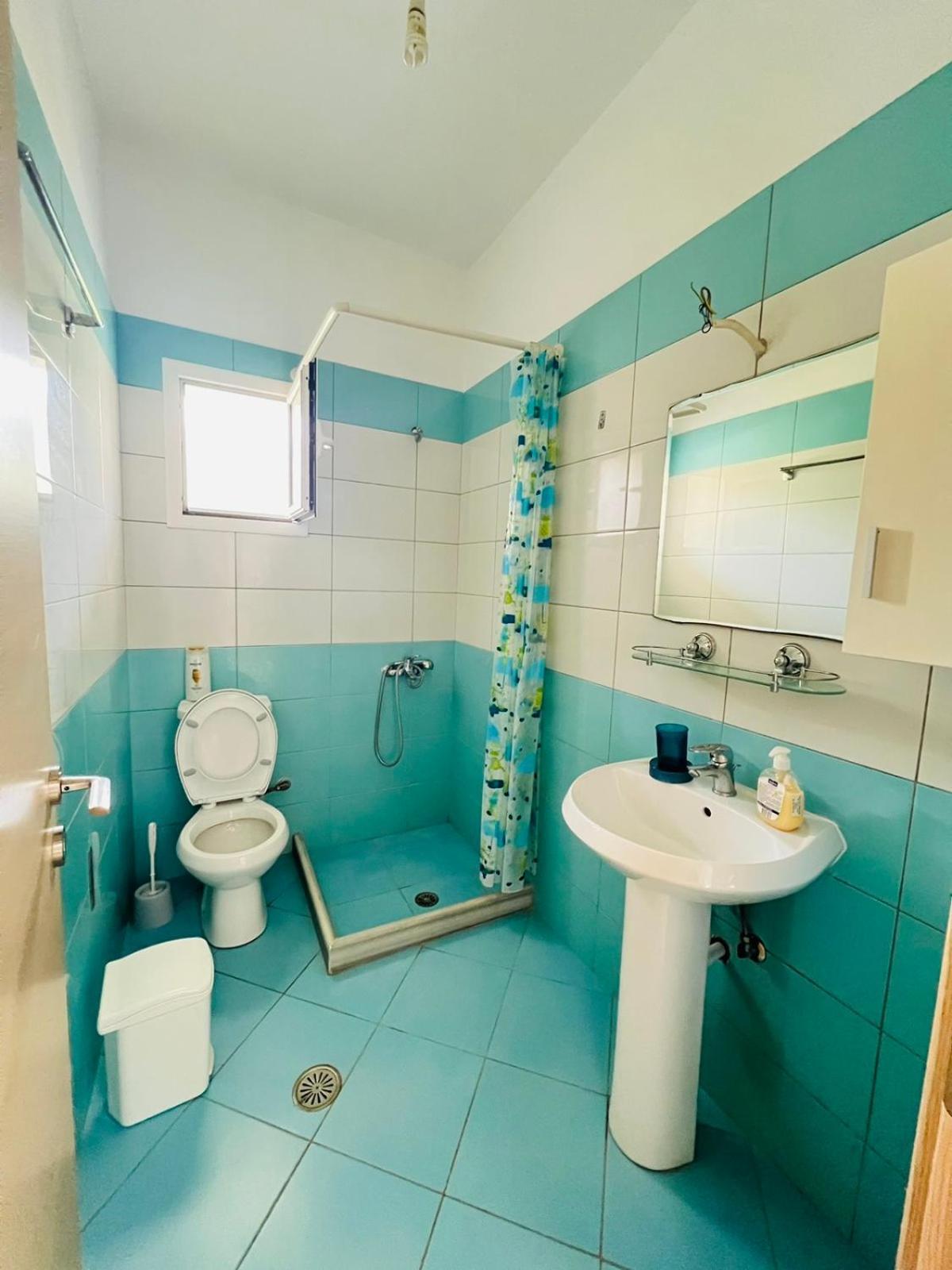 Apartments Aneta'S House Himare Bagian luar foto